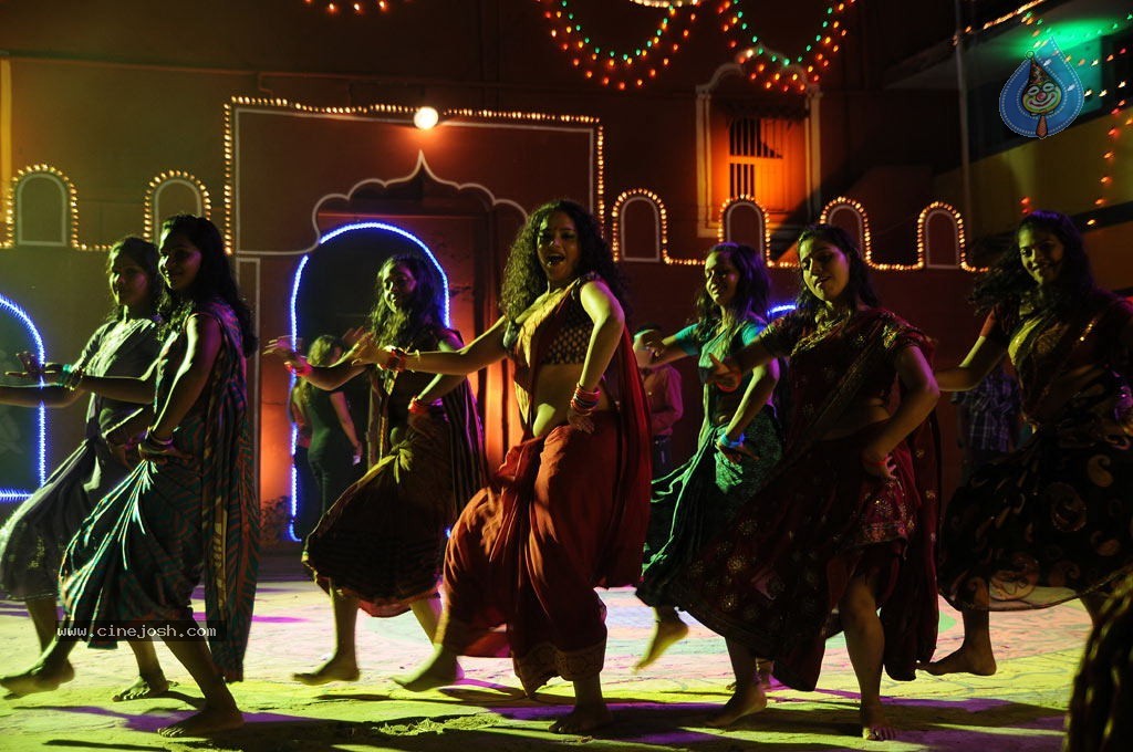 Yamuna Tamil Movie Stills - 69 / 79 photos