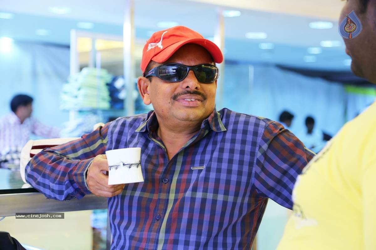 Yavvanam Oka Fantasy Movie Stills - 5 / 33 photos