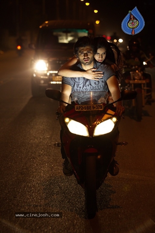 Ye Mantram Vesave Movie Stills - 7 / 21 photos