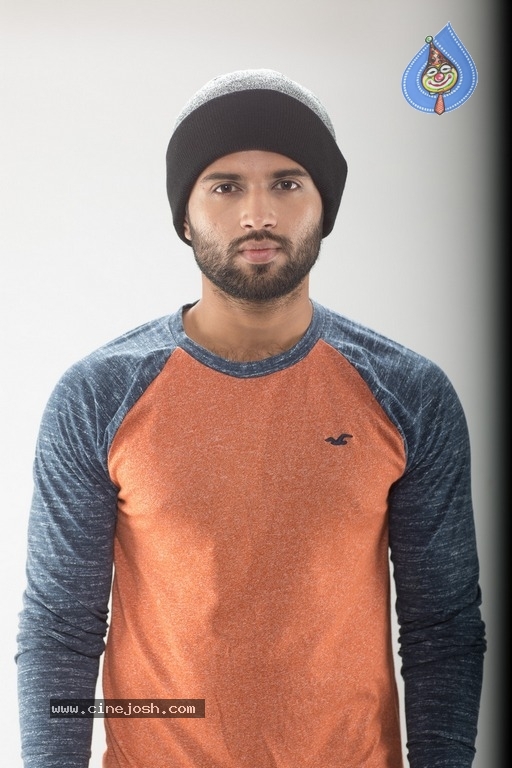 Ye Mantram Vesave Movie Stills - 16 / 21 photos