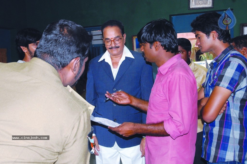 Yetu Choosina Nuvve New Stills - 21 / 28 photos