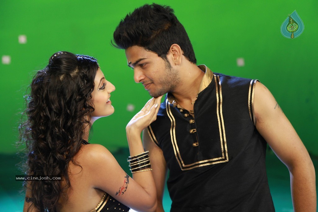 Yevariki Yevaru Stills n Walls - 31 / 40 photos