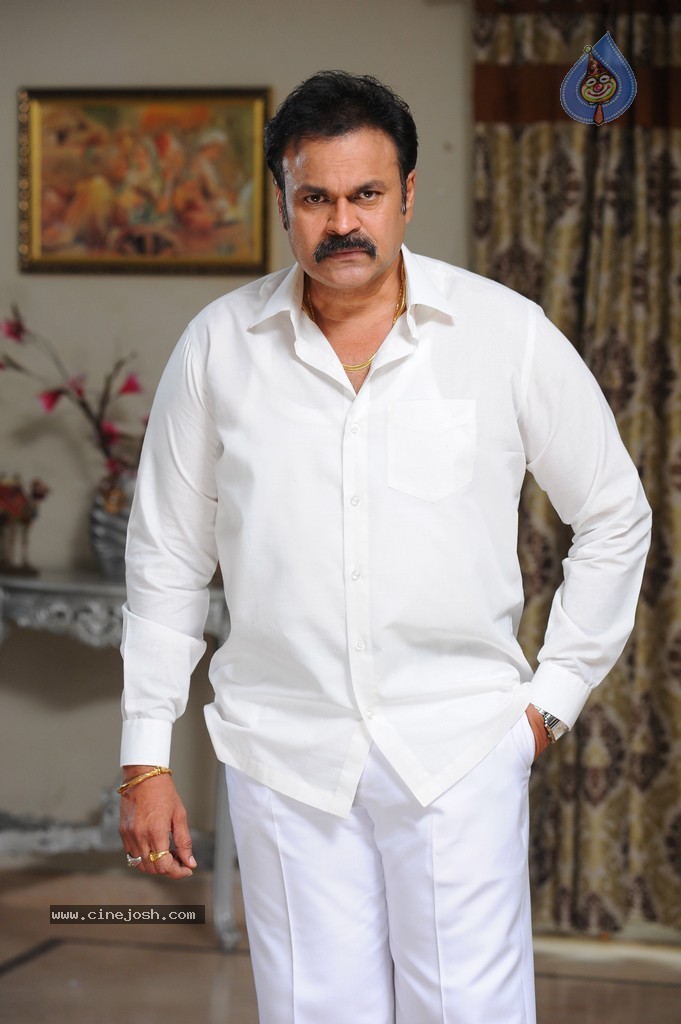 Yevariki Yevaru Stills n Walls - 37 / 40 photos