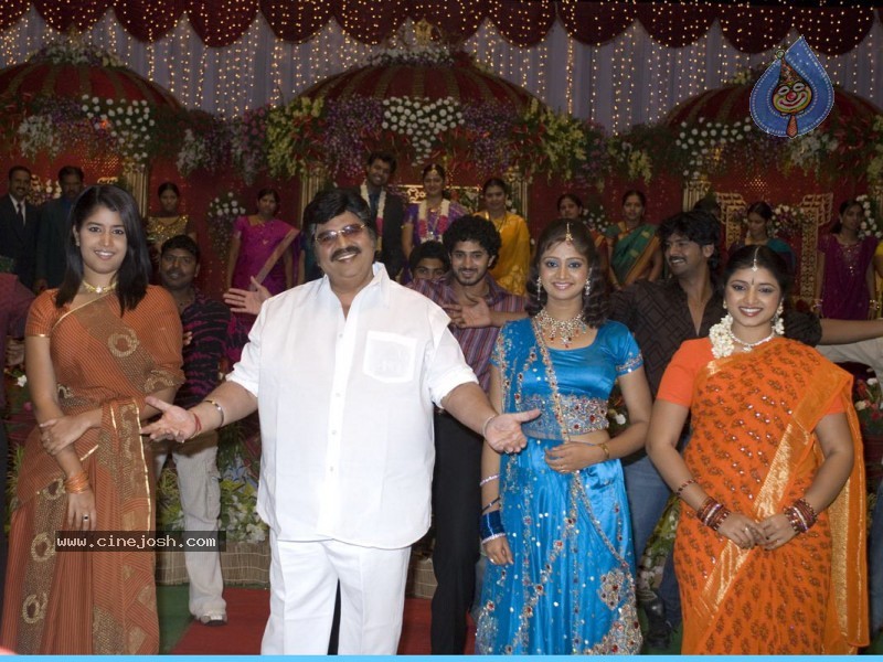 Young India Movie Stills - 18 / 33 photos