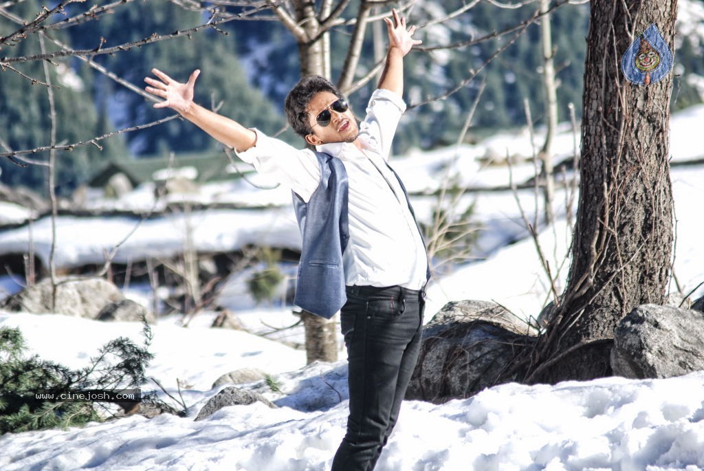 Youthful Love Movie Hot Stills - 57 / 91 photos