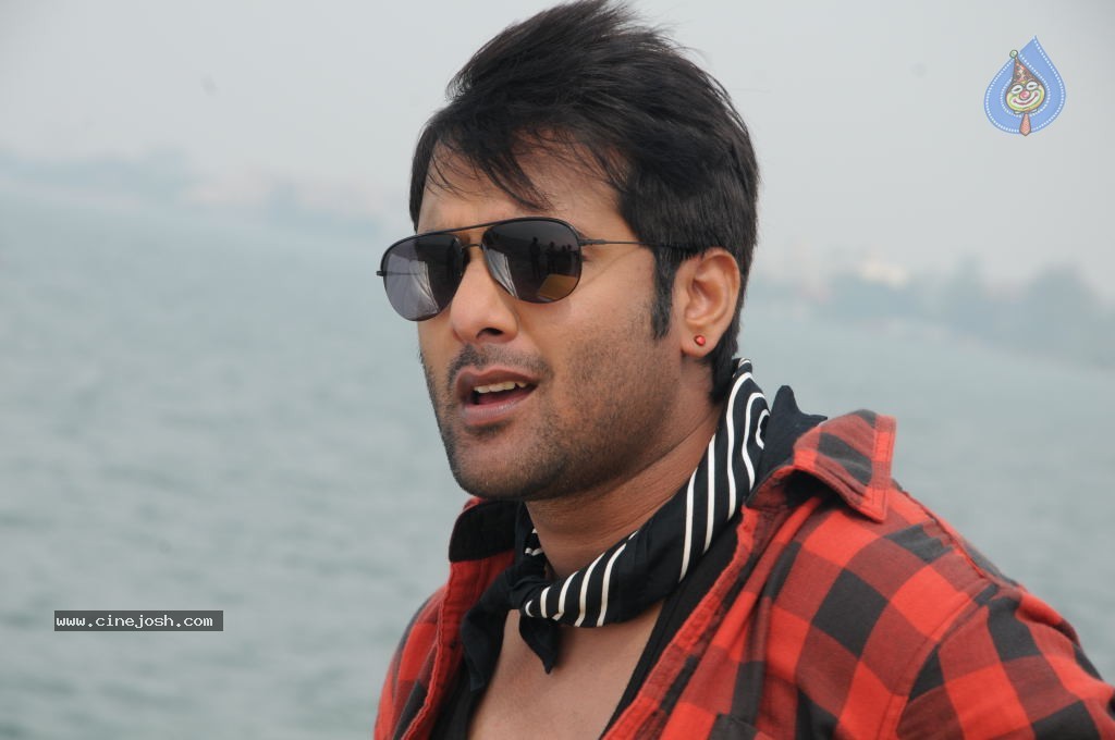 Yuddam Movie Latest Stills - 94 / 152 photos