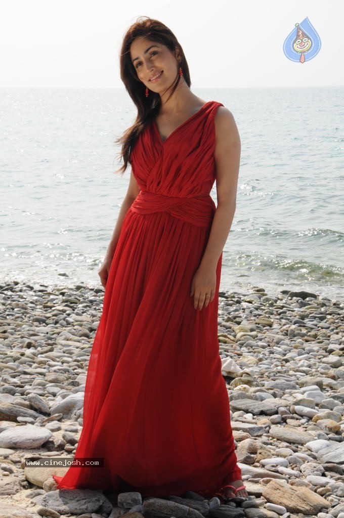 Yuddam Movie Latest Stills - 143 / 152 photos