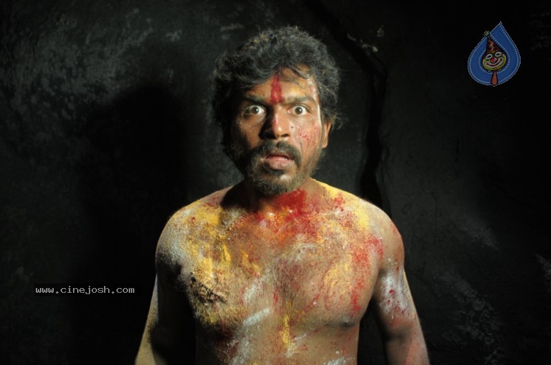 Yuganiki Okkadu Movie Latest Stills - 6 / 35 photos