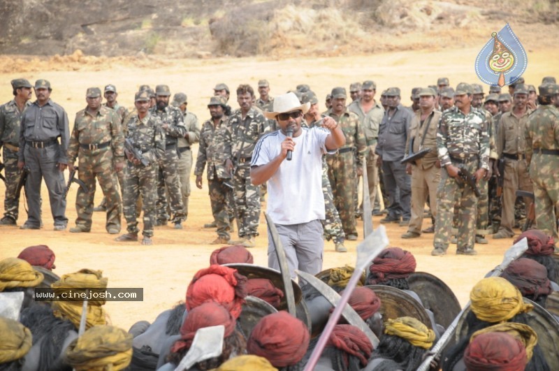 Yuganiki Okkadu Movie Latest Stills - 16 / 35 photos