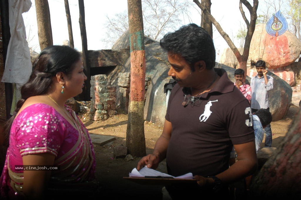 Yuva Nayakudu Movie Stills - 22 / 76 photos