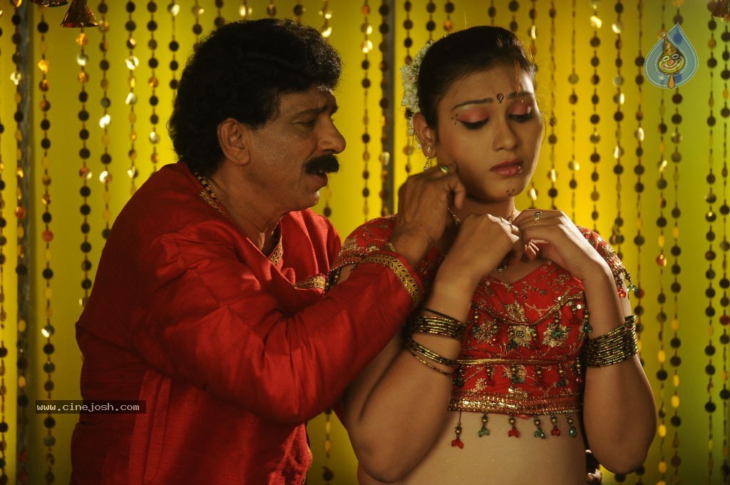Yuva Nayakudu Movie Stills - 26 / 76 photos