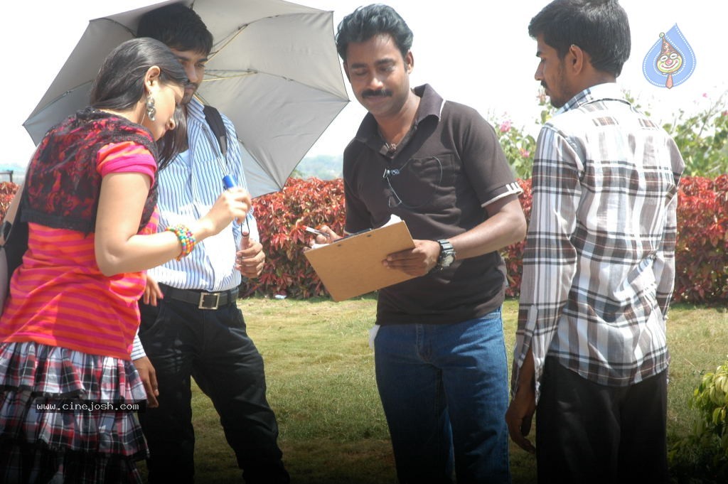 Yuva Nayakudu Movie Stills - 75 / 76 photos