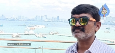 4 Letters Movie Posters And Working Stills - 4 of 15