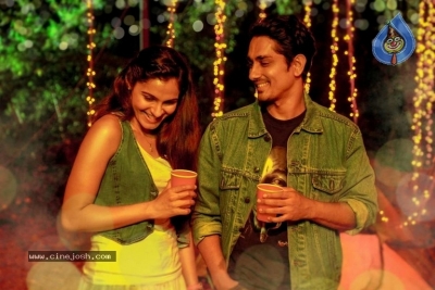 Aval Tamil Movie Stills - 1 of 3