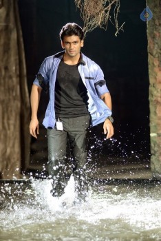 Chal Chal Gurram Movie Stills - 9 of 25