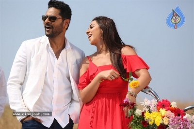 Charlie Chaplin 2 Movie Stills - 23 of 41