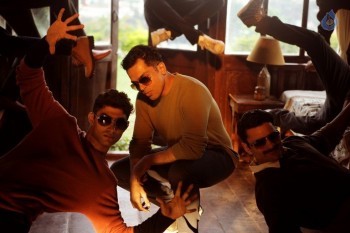 Cheliyaa Movie New Photos - 17 of 19