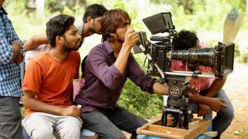 Chinni Chinni Ashalu Nalo Regene Photos and Posters - 11 of 21