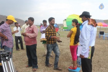 Dil Unna Raju Premalo Paddadu Posters and Photos - 37 of 47