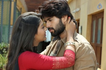  Dwaraka Movie Photos - 4 of 14