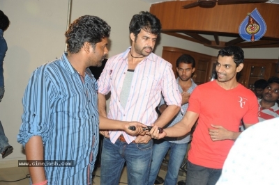 EK Movie Working Stills - 7 of 21