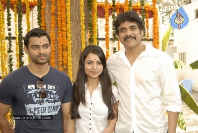 EK Movie Working Stills - 19 of 21