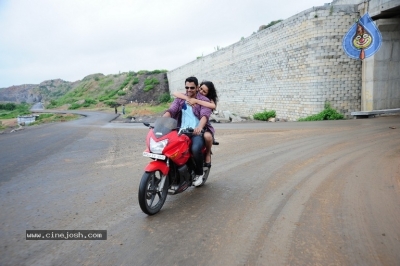 EK Movie Working Stills - 21 of 21