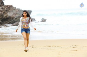 Iddari Madhya 18 Movie Stills - 30 of 46