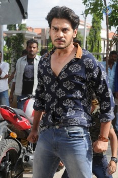 Iddari Madhya 18 Movie Stills - 38 of 46