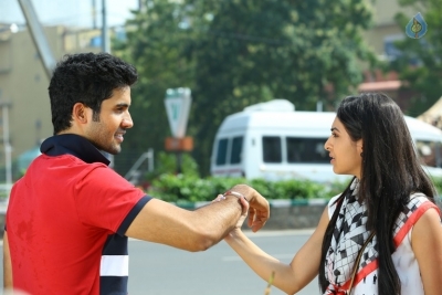 Kaadhali Movie New Photos - 20 of 21