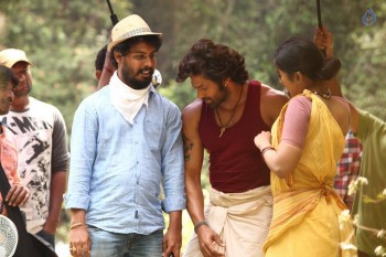 Kadamban Tamil Movie Photos - 1 of 17