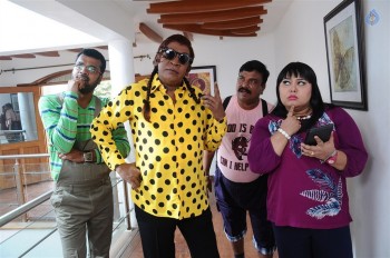 Kaththi Sandai Tamil Movie Pics - 29 of 35