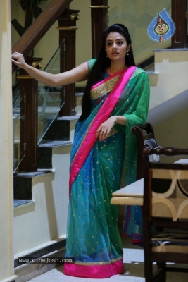 Kutumba Katha Chitram Working Stills - 30 of 63