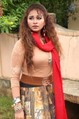 Lachhi Movie Photos - 18 of 19