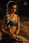 Nathalia Kaur Stills in Dalam Movie - 5 of 17