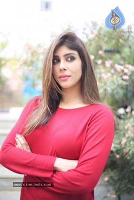 Nenu Kidnap Iyanu Movie Photos - 1 of 14