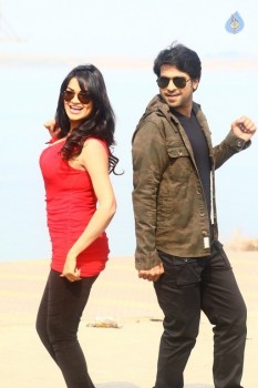 Nuvvu Nenu Osey Orey Posters and Photos - 3 of 18