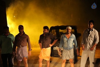 Pilla Rakshasi Movie New Pics - 17 of 20