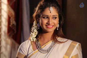 Plus 1 Movie Stills - 33 of 42