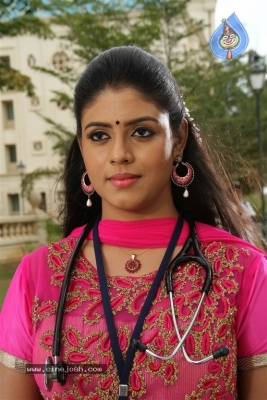 Pottu Tamil Movie Stills - 8 of 33