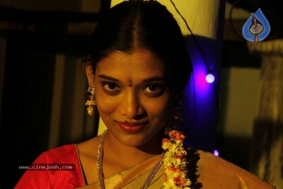 Rangeela Movie Photos and Posters - 26 of 40