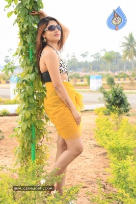 Rangeela Movie Photos and Posters - 33 of 40