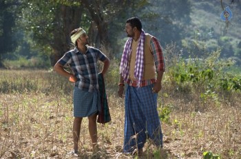 Right Right Movie Pics - 4 of 10