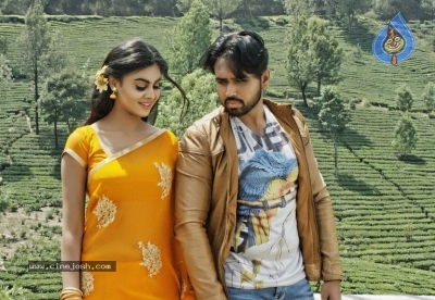 Sakalakala Vallabhudu Movie Stills - 5 of 12