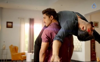 Sarrainodu Movie Photos - 5 of 19