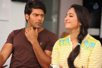 Inji Iduppazhagi Tamil Film Photos - 22 of 49