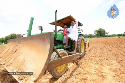 Soda Golisoda Movie Stills - 26 of 33