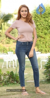 Super Sketch Movie Stills - 12 of 13