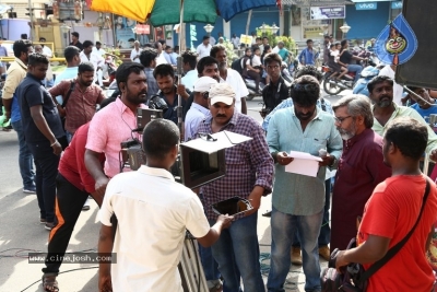 Thimiru Pudichavan Movie Working Stills - 2 of 18