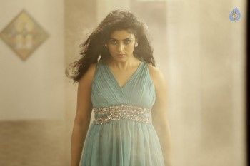 Thiraikku Varatha Kathai Tamil Movie Photos - 22 of 60